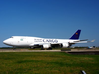 TC-ACG Saudi Arabian Airlines Boeing 747-481(BDSF) - cn 25641 taxiing 21July2013 pic-003