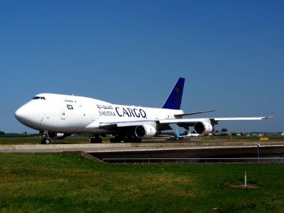 TC-ACG Saudi Arabian Airlines Boeing 747-481(BDSF) - cn 25641 taxiing 21July2013 pic-002