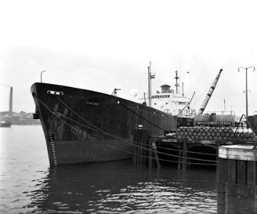 Tankschip Casino onder Liberiaanse vlag (Duits) vaart door, Bestanddeelnr 906-8665