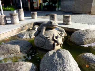 TBB Kröten Krötenbrunnen in der oberen Fußgängerzone (Tauberbischofsheim)