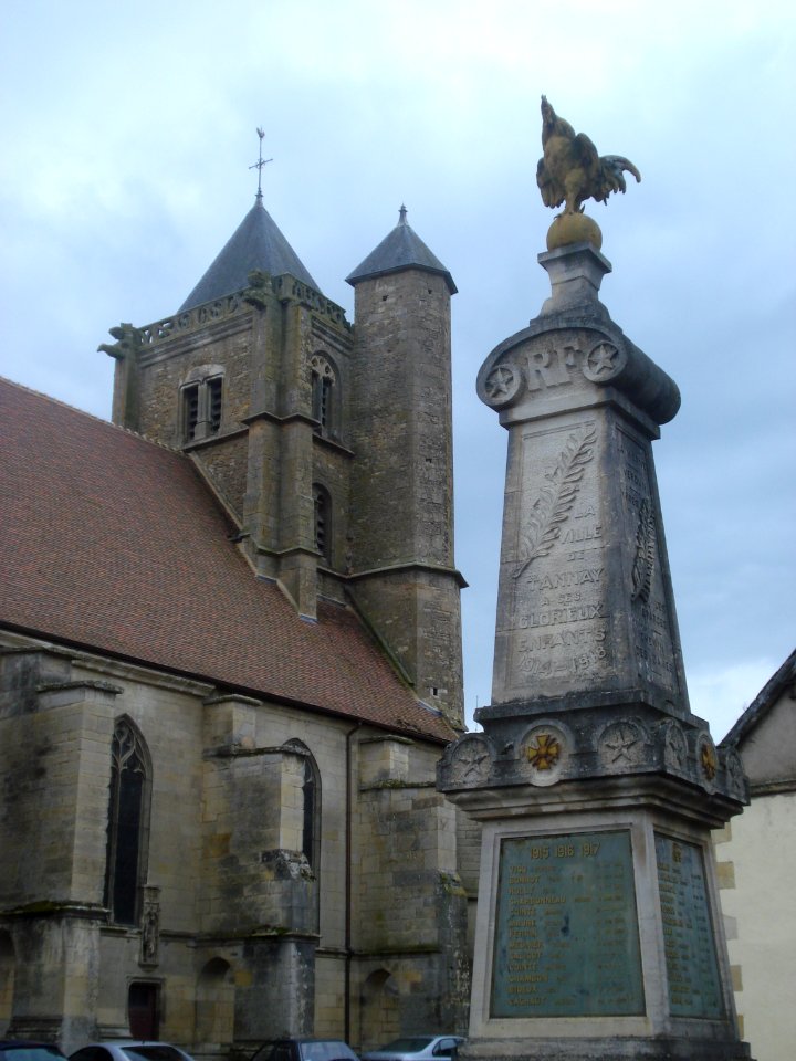Tannay (Nièvre, Fr) Collégiale Sant-Léger