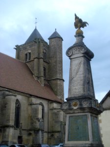 Tannay (Nièvre, Fr) Collégiale Sant-Léger