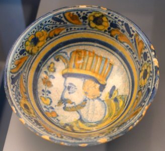 Talavera bowl, ceramic - Museo Nacional de Artes Decorativas - Madrid, Spain - DSC08082