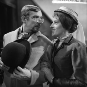 Televisiestuk Majoor Barbara van GB Shaw In de hoofdrollen Anita Menist als, Bestanddeelnr 916-0024