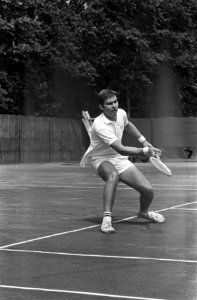 Tennis. Coupe de Galea te Amsterdam. De Nederlander Fred Hemmes in aktie, Bestanddeelnr 921-5176