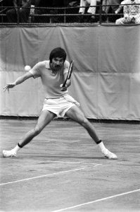 Tennistoernooi Melkhuisje, Rolf Thung in aktie, Bestanddeelnr 928-6911