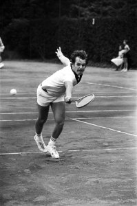 Tennistoernooi Melkhuisje, de Pool Fibak in aktie, Bestanddeelnr 928-6910