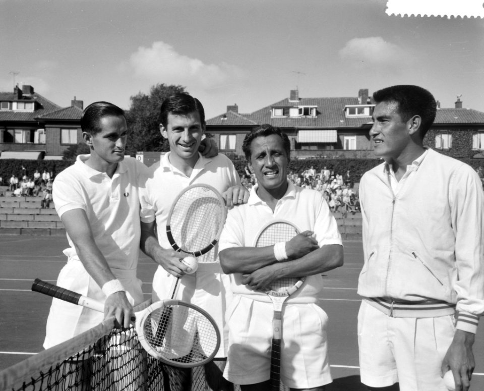 Tennissers van G Kramer in Scheveningen, Bestanddeelnr 911-4475