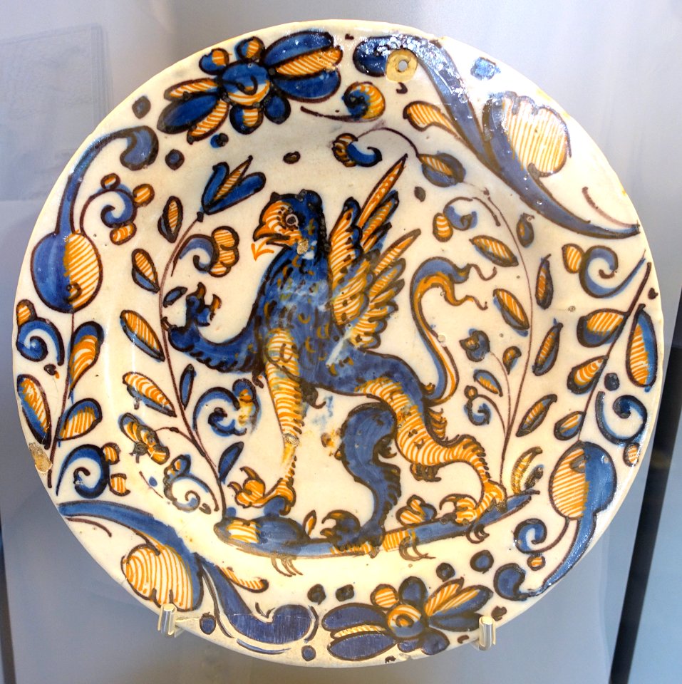 Talavera plate, ceramic - Museo Nacional de Artes Decorativas - Madrid, Spain - DSC08069