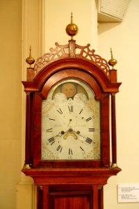 Tall-case clock, Josiah Gooding, Bristol RI, c. 1800, walnut, satinwood, brass, view 2 - Old Colony History Museum - Taunton, Massachusetts - DSC03723