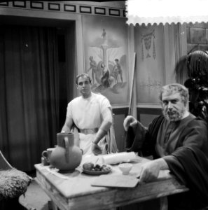 Televisiespel Wachters bij het graf , Gaius Tulius ( Leo den Hertogh ) en schr, Bestanddeelnr 911-1722