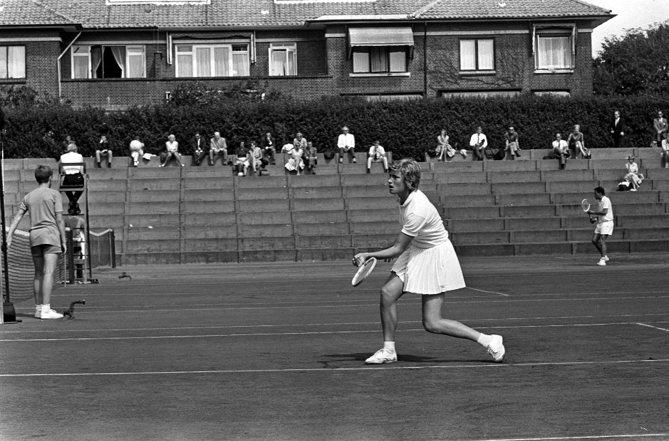 Tenniskampioenschappen, Trudy Groenman in actie, Bestanddeelnr 918-0628