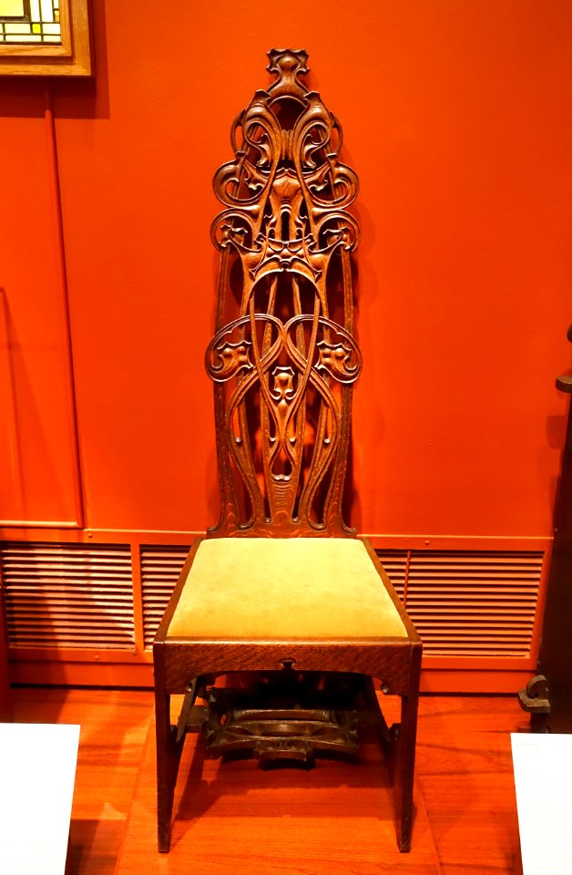 Tall back chair, by Charles Rohlfs, American, c. 1898-1899, oak - Princeton University Art Museum - DSC06927