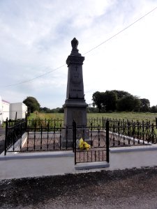Taillette (Ardennes) monument aux morts