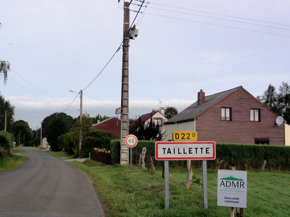 Taillette (Ardennes) city limit sign