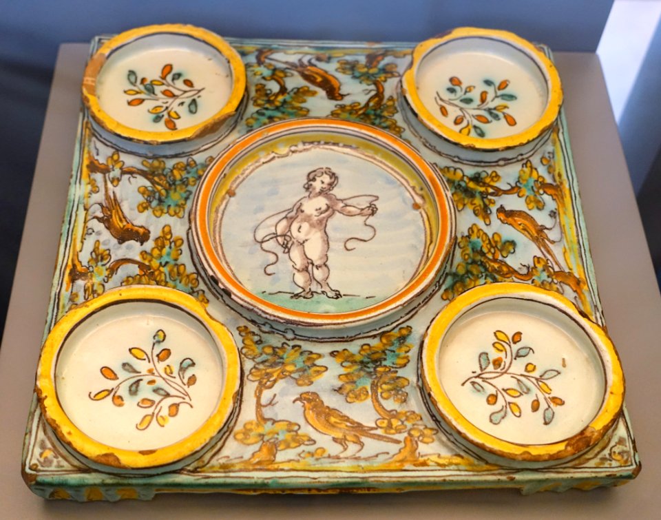 Talavera setting, ceramic - Museo Nacional de Artes Decorativas - Madrid, Spain - DSC08124