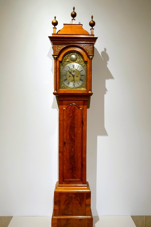 Tall case clock, Benjamin Bagnall, Sr., Boston, Massachusetts, 1730-1745, walnut, maple, beech, cedar, brass, glass, paint - Dallas Museum of Art - DSC04743