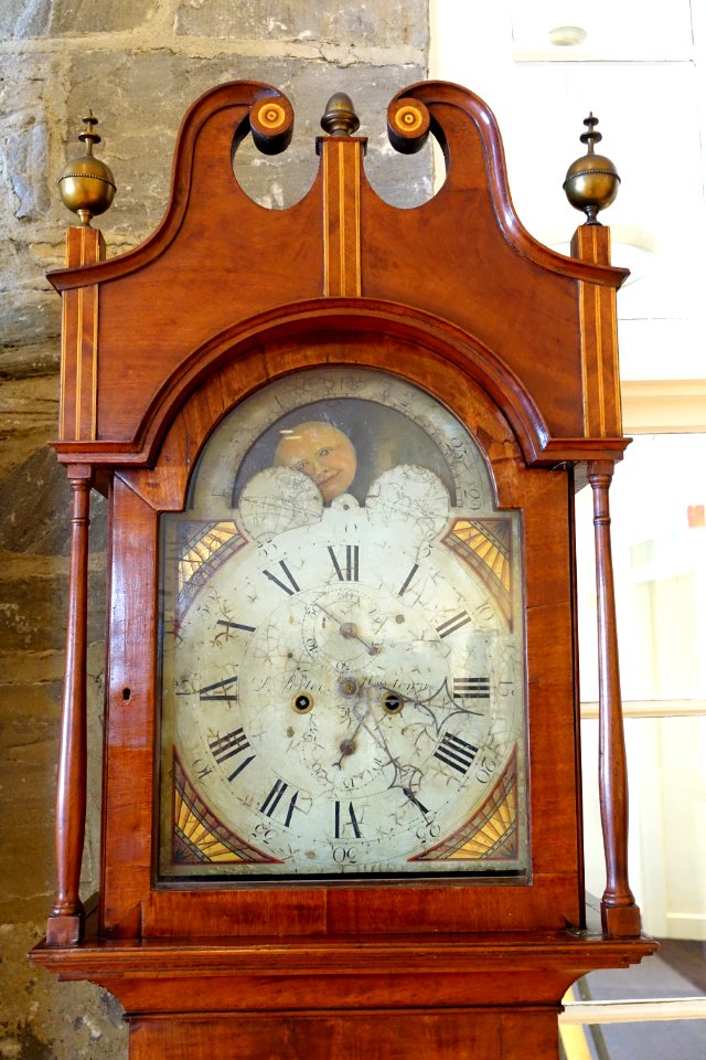 Tall case clock, Daniel Porter (c. 1771-1809), Williamstown MA, 1795-1809, mahogany, mahogany veneer, maple and birch inlays, pine, view 1 - Bennington Museum - Bennington, VT - DSC08812