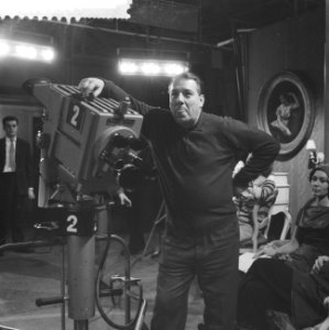 Televisiespel Oscar, Ko van Dijk bij een camera, Bestanddeelnr 911-0616