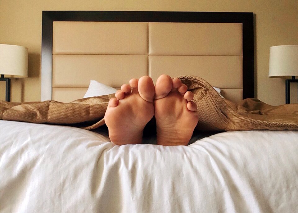 Toes dream brown sleep