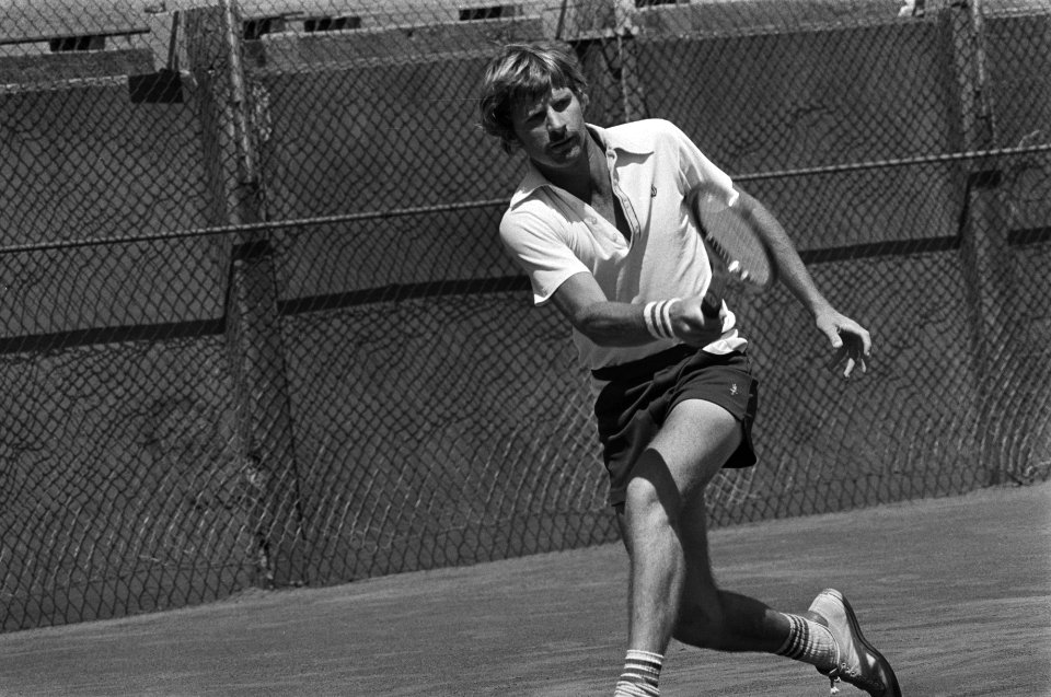 Tennis op Metz-banen, Scheveningen, Laudin in aktie, Bestanddeelnr 928-6807
