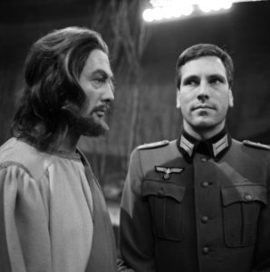 Televisiespel Wonder aan de Donau revue KRO, Frans Oorstman (baard), Tom van B, Bestanddeelnr 915-9962
