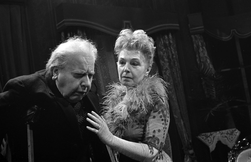 Televisiespel Spooksonate. Albert van Dalsum, Ina Wasserman, Bestanddeelnr 912-5173