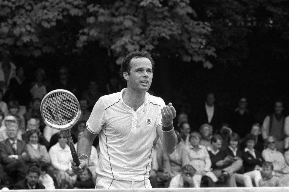 Tennis finale heren enkel Gunthardt tegen Taroczy Melkhuisje Hilversum Taroczy, Bestanddeelnr 931-6049