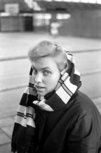 Tennis Nederlandse Kampioenschappen Energiehal Rotterdam Jettie Baars met shawl, Bestanddeelnr 913-5374