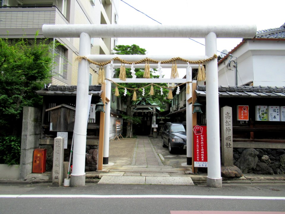 Takamatsu Shinmei-jinja Kyoto 002