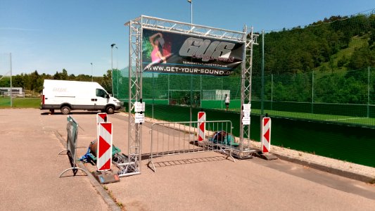 Temporäres Autokino in Schweinberg während der Covid-19-Pandemie 2