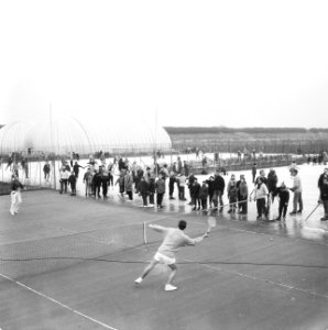 Tennisbaan annex schaatsbaan in Amsterdam, Bestanddeelnr 913-4657