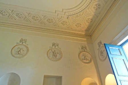Temple of Concord and Victory, Stowe, interior view - Buckinghamshire, England - DSC07307