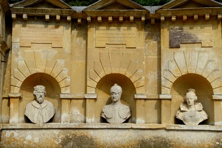 Temple of British Worthies, segment 4 of 5, Stowe - Buckinghamshire, England - DSC07458