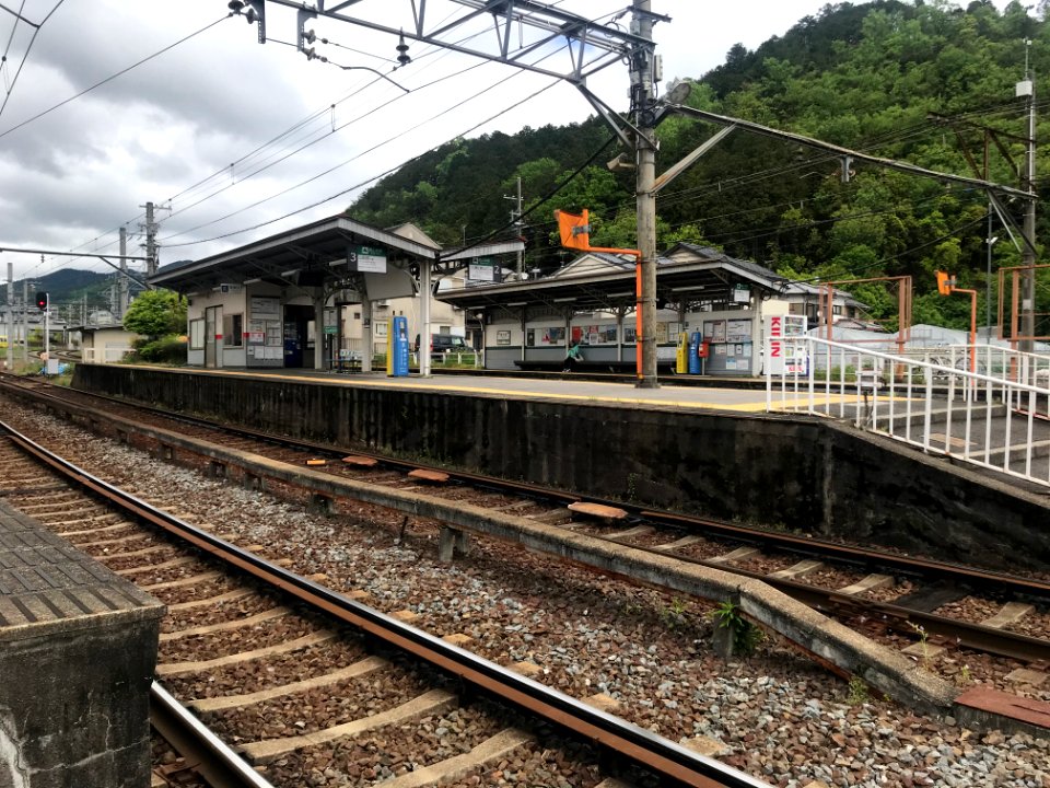 Takaragaike station platform 3 20200504