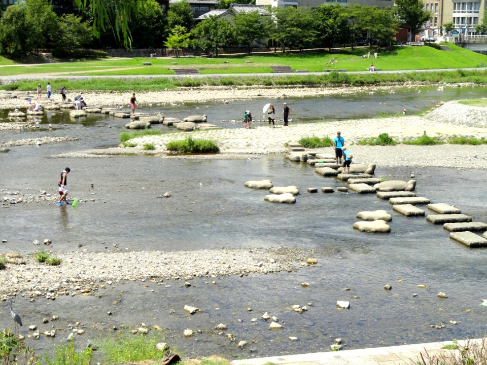 Tadasu River Banks - Kamo River - Kyoto - DSC06591