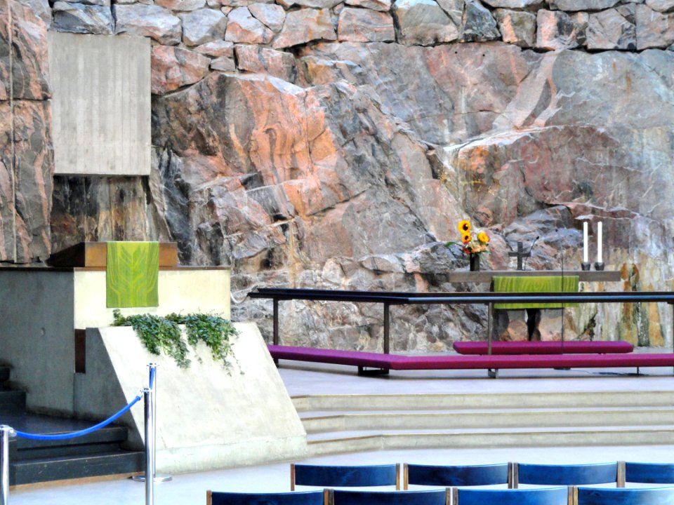 Temppeliaukio Church - altar - DSC04462