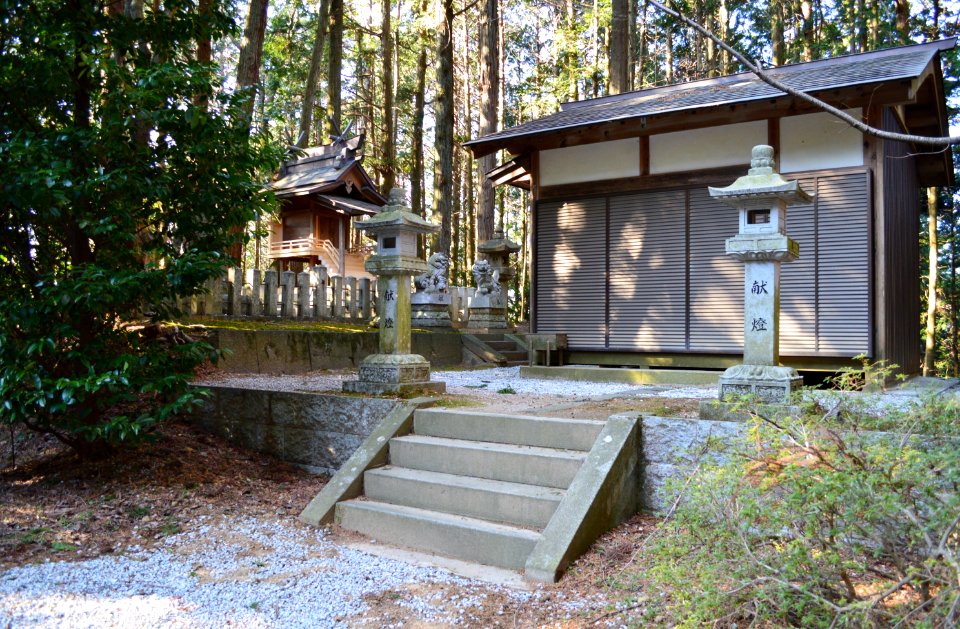 Takatsuno-jinja, shaden