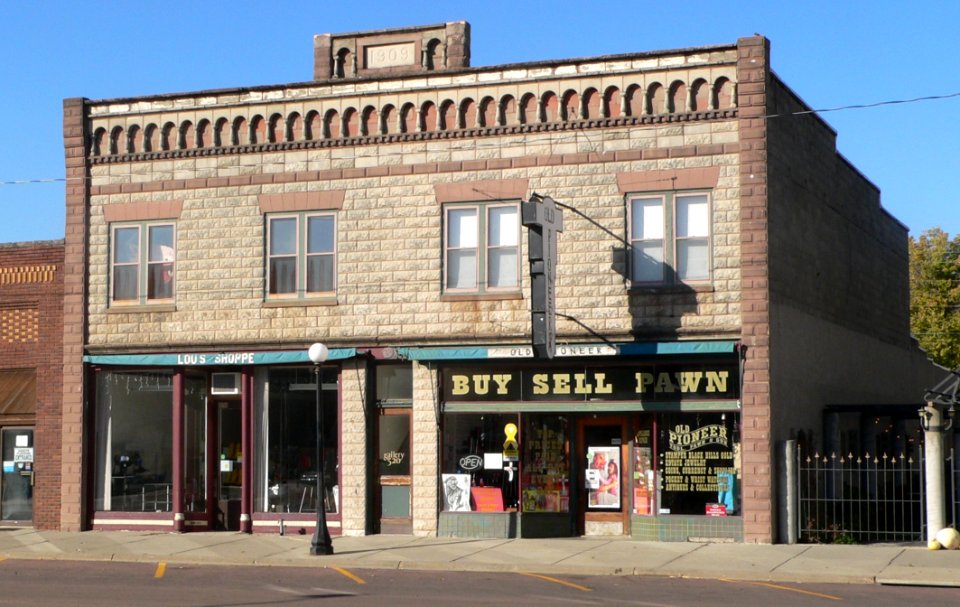 Tackett-Underwood building from ENE 1