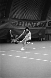 Tennis Saab Kings Cuop Nederland tegen Tsjechoslowakije Rolf Thung in actie, Bestanddeelnr 929-5890