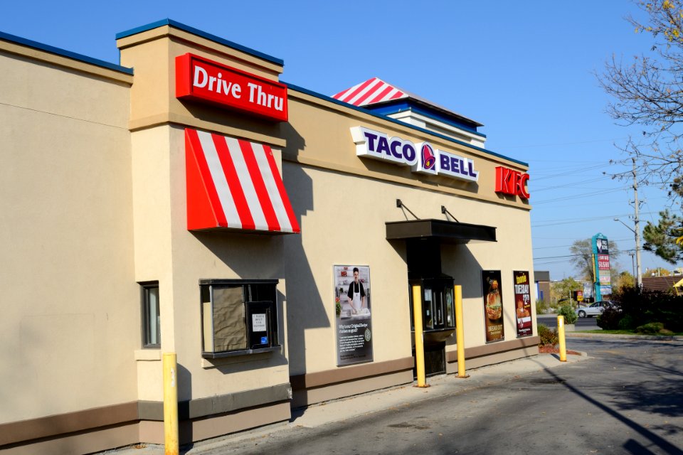 TACOBellDriveThroughRichmondHill