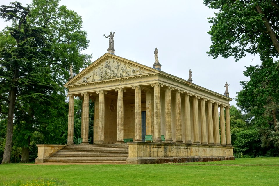 Temple of Concord and Victory, Stowe - Buckinghamshire, England - DSC07969