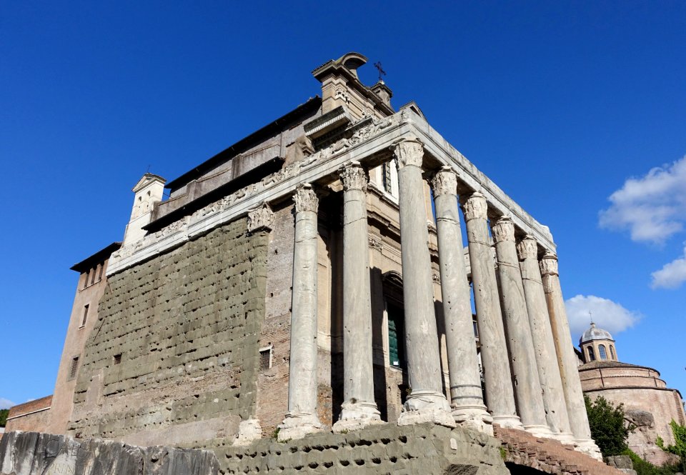 Temple of Antoninus and Faustina - Rome, Italy - DSC01567