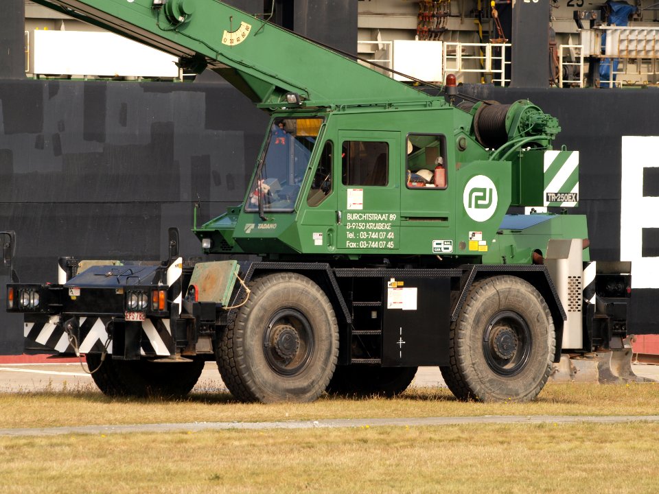 Tadano TR-250EX pic2