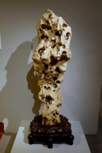 Taihu rock, China, Qing dynasty, limestone with hongmu wood base - Princeton University Art Museum - DSC07081