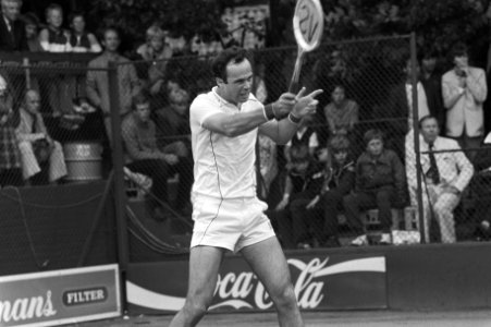 Tennis finale heren enkel Gunthardt tegen Taroczy Melkhuisje Hilversum 19, 20,, Bestanddeelnr 931-6052