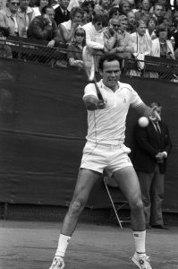Tennis finale heren enkel Gunthardt tegen Taroczy Melkhuisje Hilversum Taroczy, Bestanddeelnr 931-6051