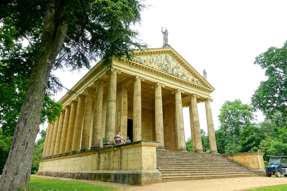 Temple of Concord and Victory, Stowe - Buckinghamshire, England - DSC07297