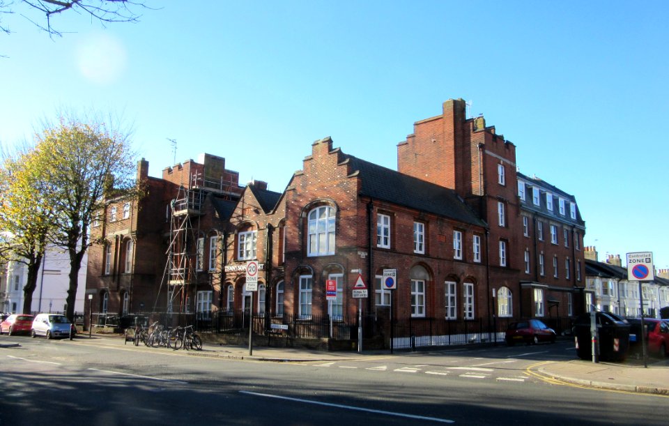 Tennyson Court, Sackville Road, Hove (November 2015) (2)
