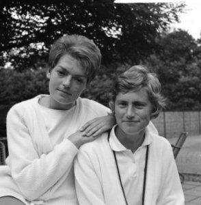 Tennis Nederland tegen Duitsland te Velp sportpark Beekhuizen, Helga Niessen (, Bestanddeelnr 918-1410